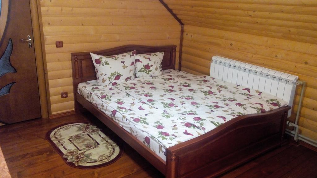 Sadyba Gostynniy Dvir 艾兹基 外观 照片